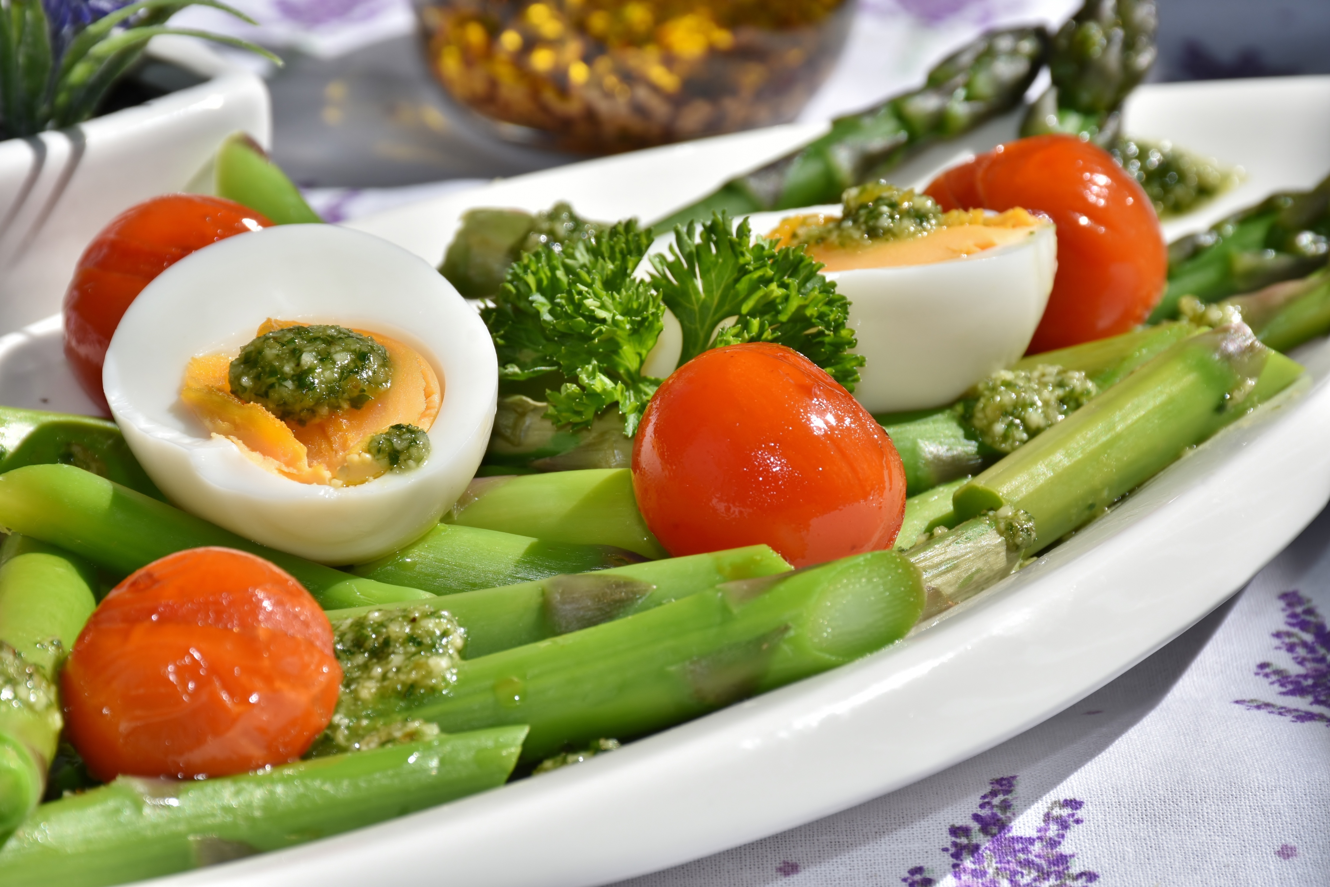 Блюдо из яиц и овощей. Красивые диетические блюда. Красивая еда. Греческая кухня овощи. Красивая полезная еда.