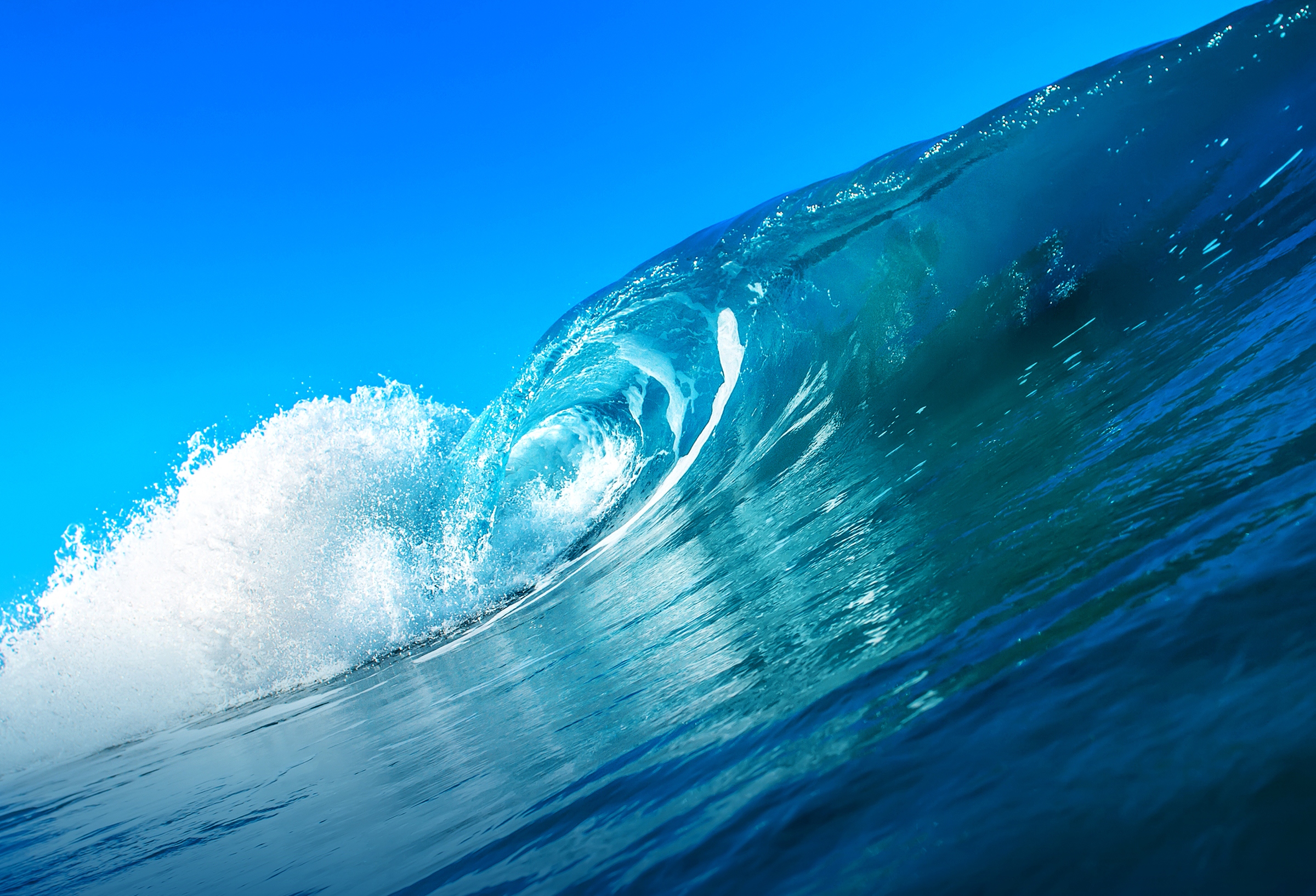 Обои на стол волна. Океан волны. Море вода. Волны на воде. Море, волны.