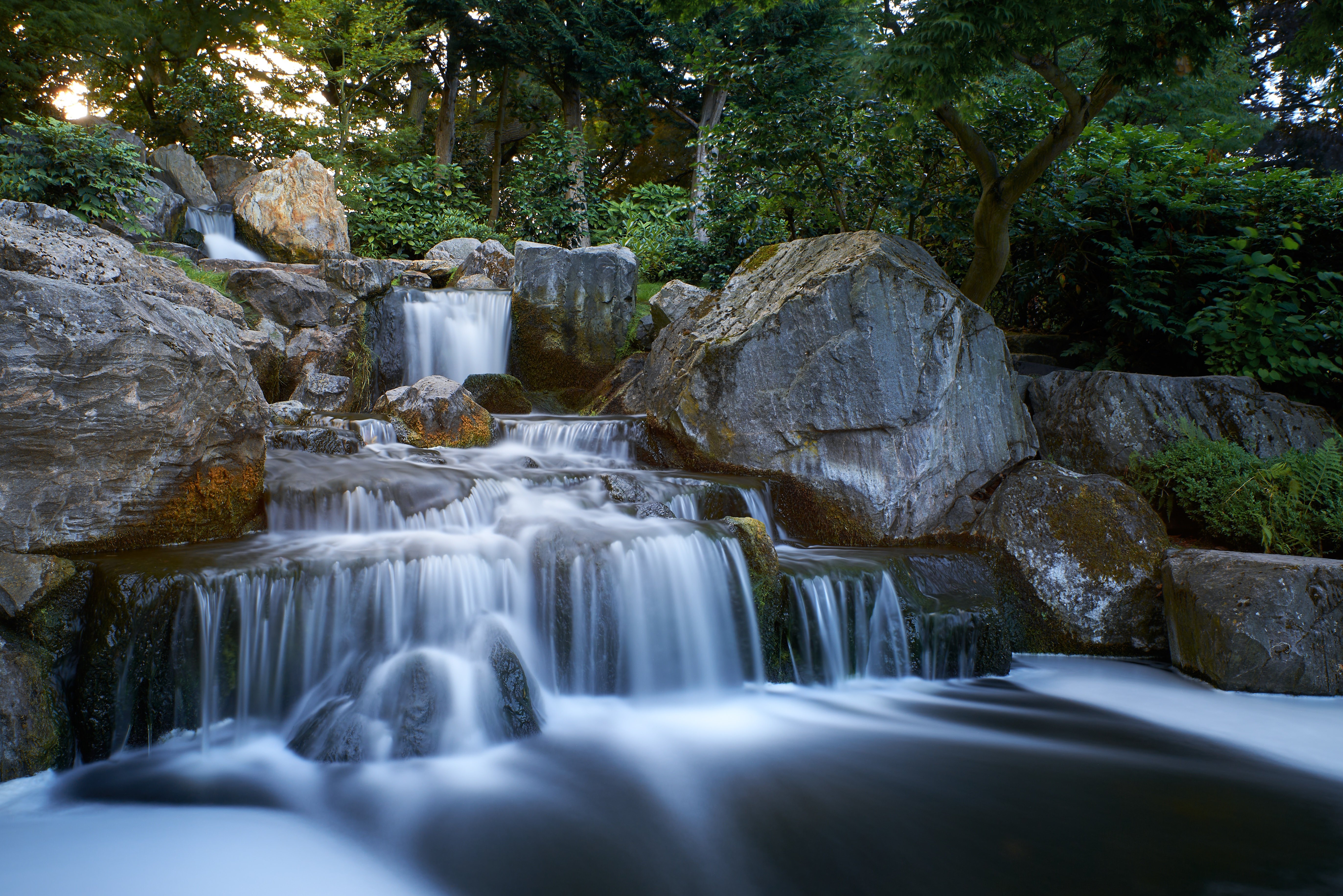 Экран водопад это. Живая природа водопады. Beautiful flowing Waterfall Waterfall Sounds.